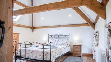 3 bedrooms, premium bedding, bed sheets