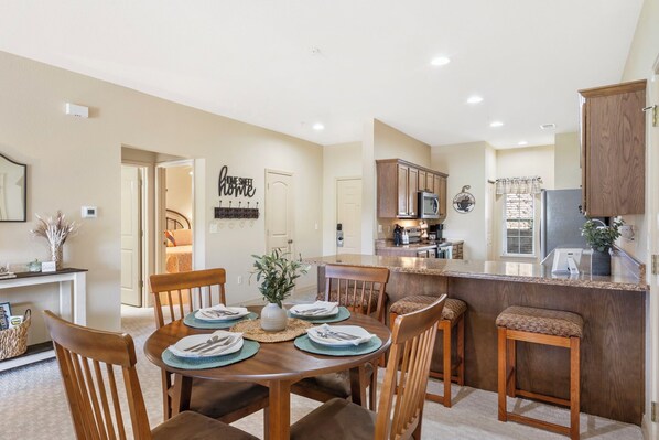 Dining - Central Branson Retreat: Poolside 2-Bedroom Condo (Branson)