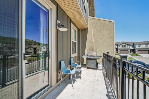 Townhome Close to Park City Resort & Reservoir Dog-Friendly
