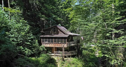 Hidden Falls Retreat | Hocking Hills, Waterfall
