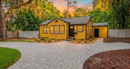 Cottage By UF - Walk to Stadiums, Campus and Midtown