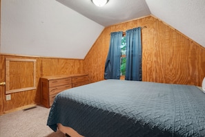 2 bedrooms, bed sheets