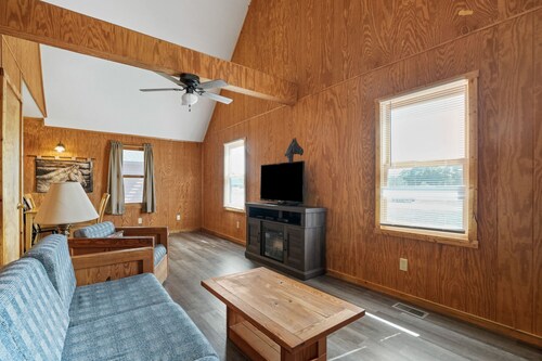 Cabins In Hocking - Retreat cabin 3