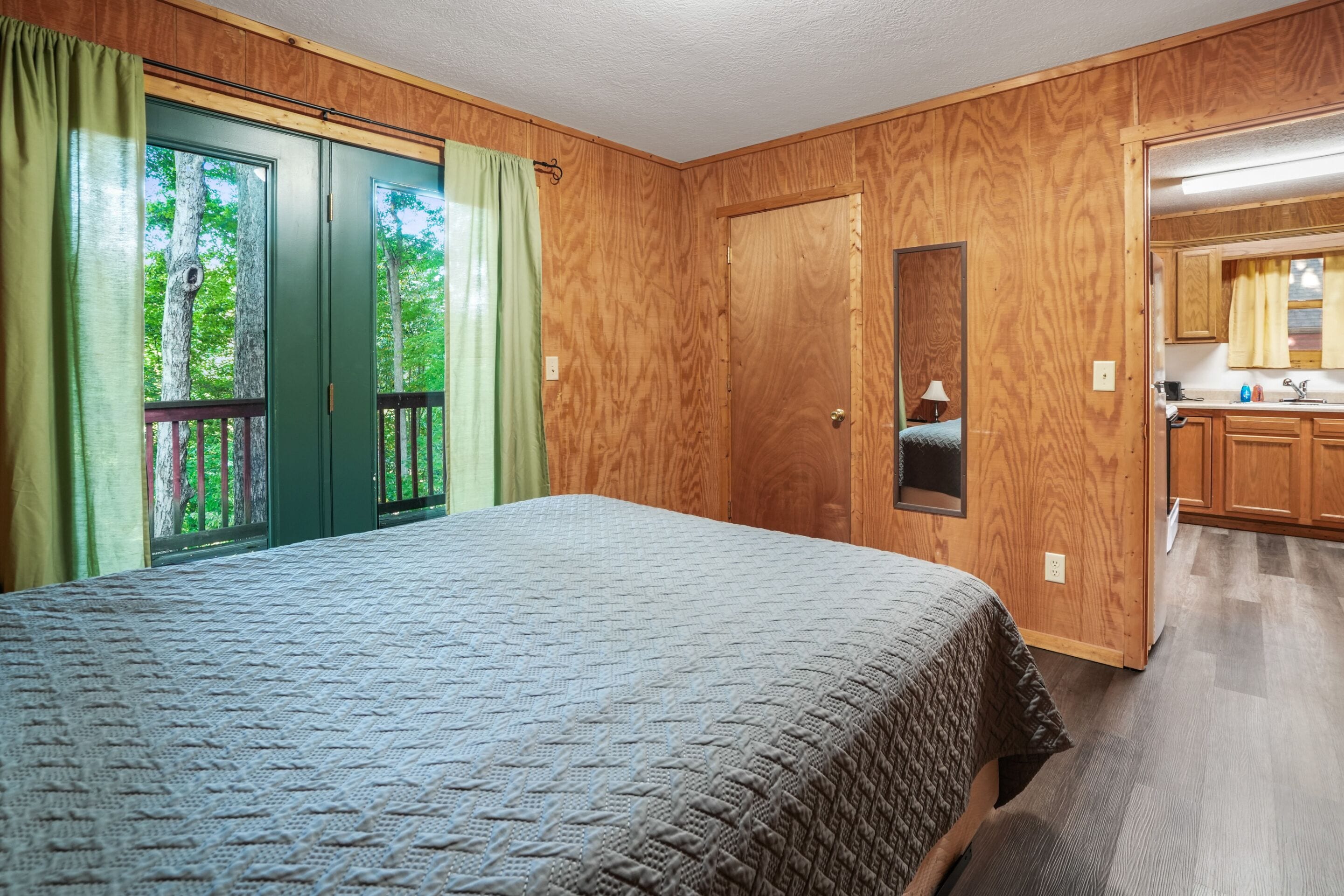2 bedrooms, bed sheets