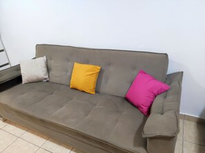 1 室のベッドルーム、WiFi (無料)