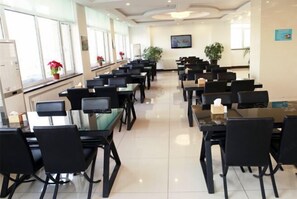 Restaurant - Runyang Jiayue Hotel (Dalian Jinzhou Railway Station) (Dalian)
