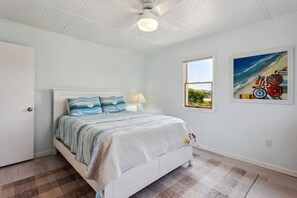 5 bedrooms, free WiFi, bed sheets - Dolphin Days Hot Tub, Pool & steps to the Beach (Corolla)