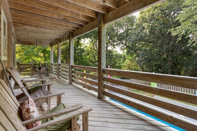 2088 Big Guppy * Saltwater Pool