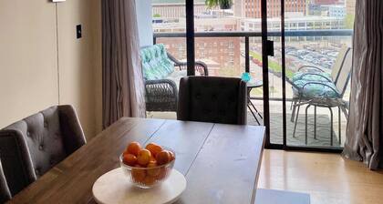 Chic 1-bedroom condo in brilliant Tulsa with AC, fitness room, WiFi, & security