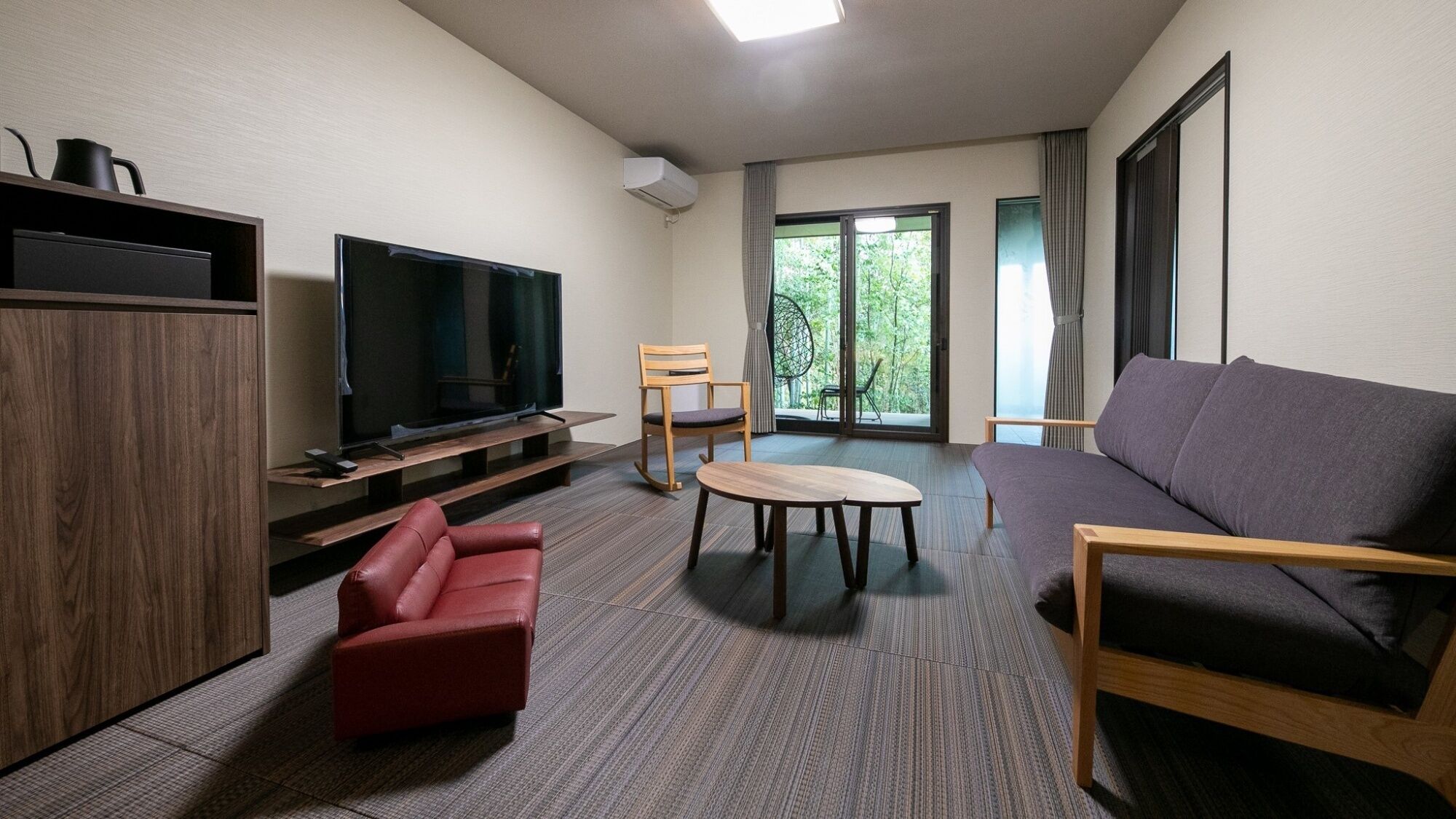 Living area | TV
