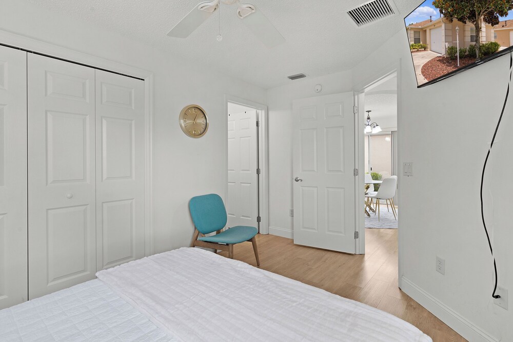 2 bed/2 ba w/private pool! DOG FRIENDLY. Between Lk Sumter & Brownwood