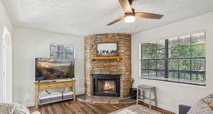 Little Mountain Cabin - 3-Bedroom Retreat with Hot Tub, Fire Pit, Games, and Serene Nature Views