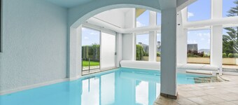 Luxuriöse Villa mit beheiztem Pool, Bergblick, Wi-Fi und Klimaanlage