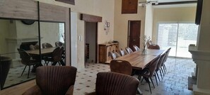 Dining - Holiday Home 'L'Oustau De Maître Potager' with Private Terrace, Private Garden and Wi-Fi (Valréas)