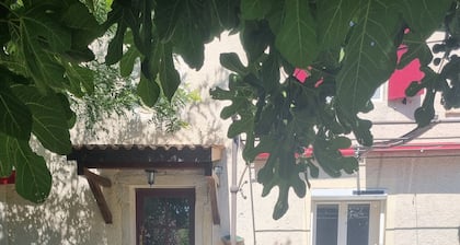 Ferienhaus 'L'Oustau De Maître Potager' mit privater Terrasse, privatem Garten und Wi-Fi