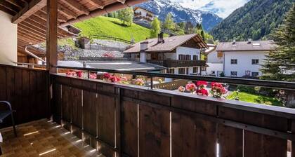Ferienwohnung 'Martellerhof - Omis Pennhaus Small' mit Meerblick, Gemeinschaftsterrasse und Wi-Fi