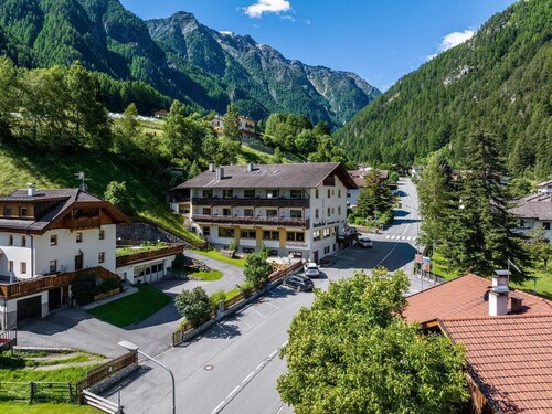 Ferienwohnung 'Martellerhof - Opis Pennhaus Small' mit Meerblick, Gemeinschaftsterrasse und Wi-Fi