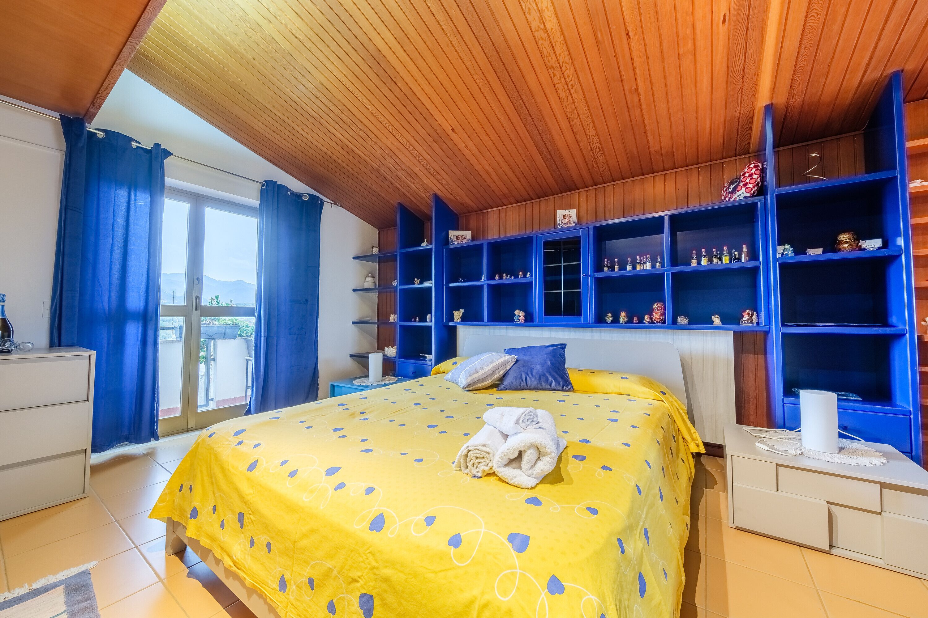 1 camera, Wi-Fi gratuito, lenzuola