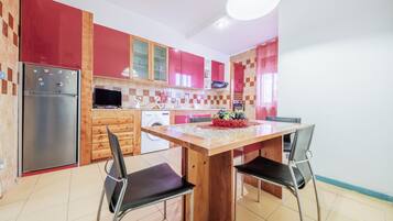 Forno, piano cottura, macchina per tè/caffè, pentole/stoviglie/utensili