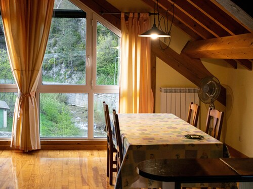 Apartment 'Kabila Enea 2' with Mountain View, Private Garden and Wi-Fi