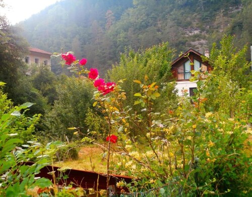 Apartment 'Kabila Enea 2' with Mountain View, Private Garden and Wi-Fi