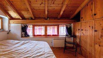 3 soverom, strykejern/-brett, wi-fi (inkludert) og sengetøy