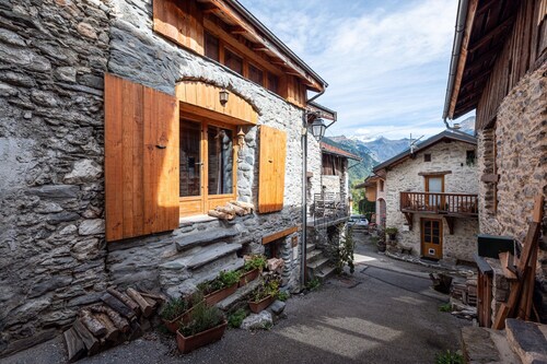 Chalet Le Persan Courchevel for 10 Guests