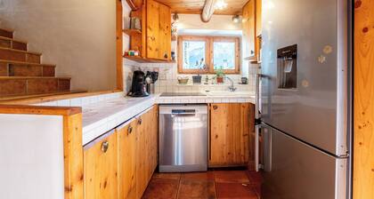 Chalet 'Le Persan Courchevel 10 Pl' with Mountain View and Wi-Fi