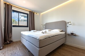 3 bedrooms, iron/ironing board, free WiFi, bed sheets - Stunning Sea View Apartment in Higueron West (Málaga)