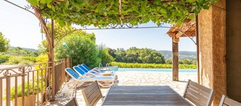 Maison de campagne « Escale Des Crozes » avec vue montagne, piscine partagée et Wi-Fi