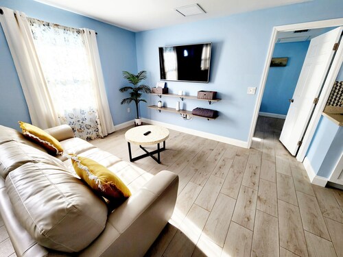 Relaxing Beach Home Only 3 Miles From Beach!