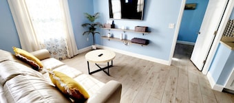 Relaxing Beach Home Only 3 Miles From Beach!