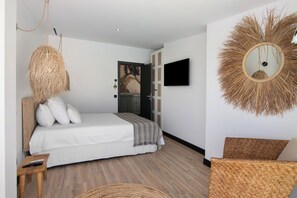 4 bedrooms, iron/ironing board, free WiFi, bed sheets - Villa 'Casa Gina' with Sea View, Wi-Fi and Air Conditioning (Albufeira)