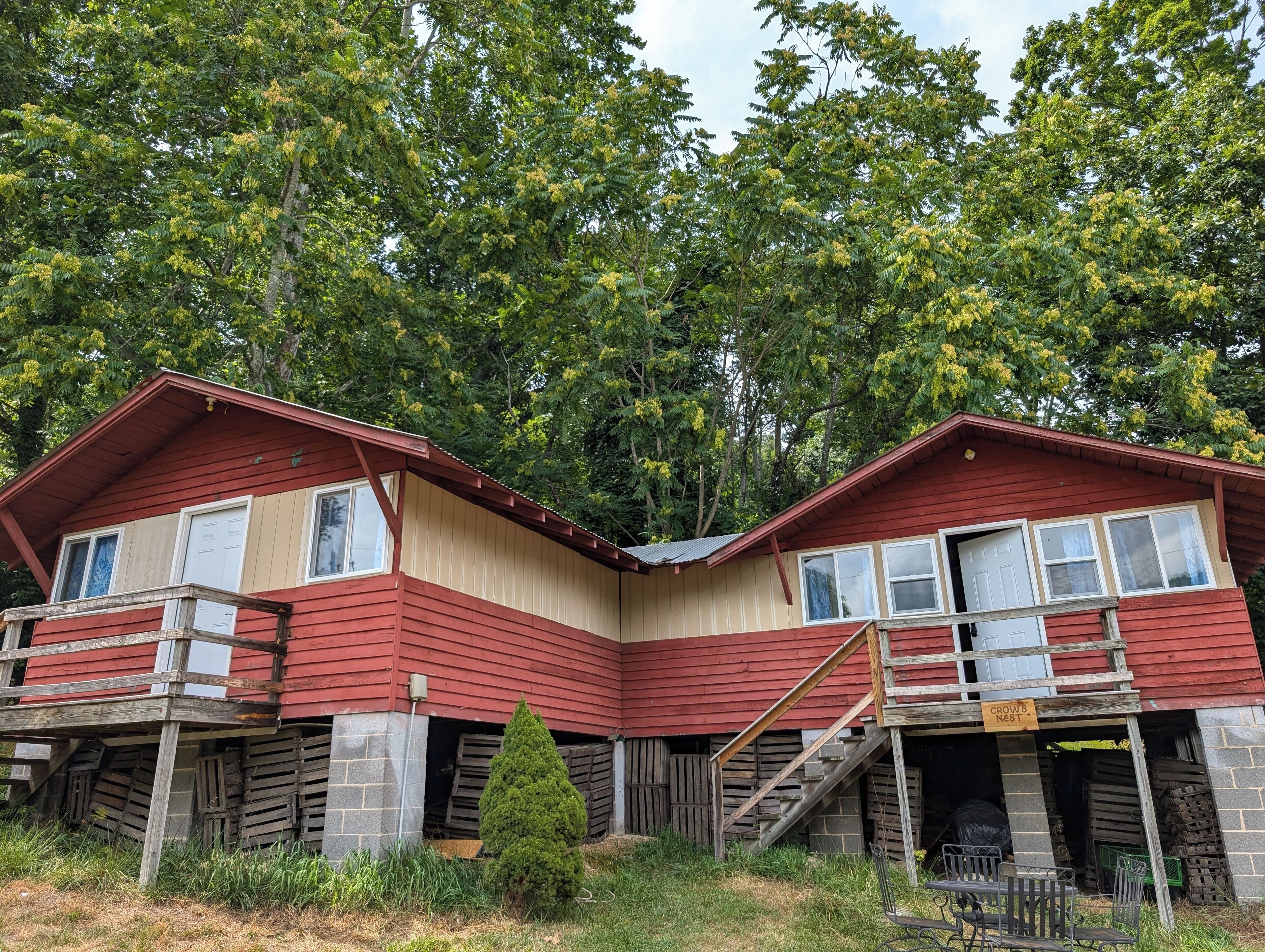 Crow's Nest Cabin at Buffalo Gap Retreat - a Pet-Friendly Destination!