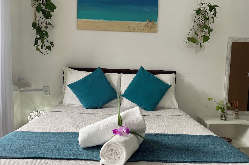 Suites Casa Azul-Vila do Abraão - conforto, limpeza, ótima localização