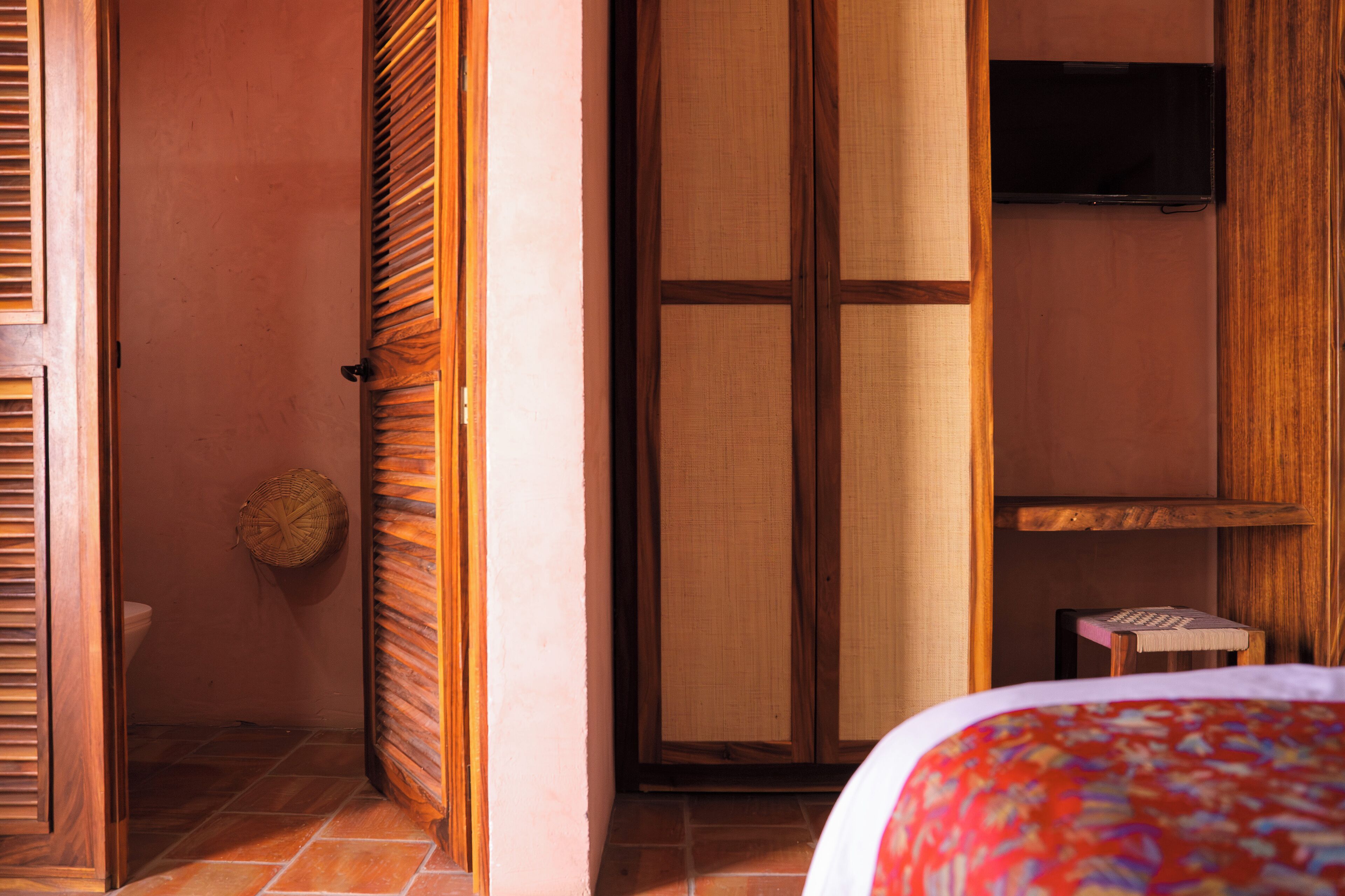 2 makuuhuonetta, Wi-Fi, vuodevaatteet