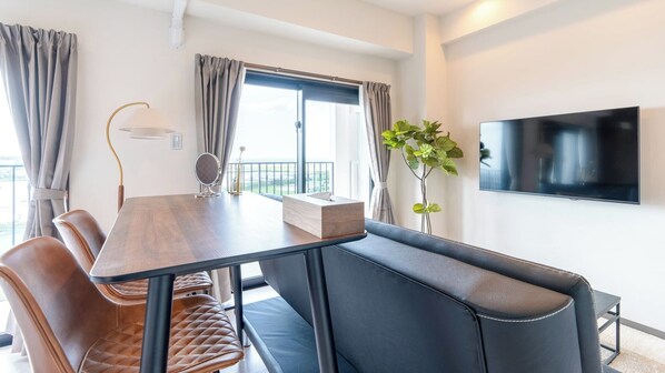 Interior - Nonsmoking Twin room Weekly Parking guarante / Naha Okinawa (Naha)