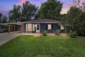 The Alpine Rose - Peaceful Retreat With Hot Tub 3 Bedroom Home