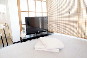 1 bedroom, desk, iron/ironing board, free WiFi - Yumenoya 2045 min walk from Yoyogi Station 2 mi - Yoyogi Flats 204 141 Yoyogi Shibuyaku Tokyo / Shibuya-ku Tokyo (Shibuya-ku)