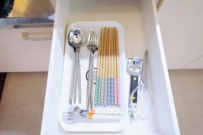 Fridge, microwave, stovetop, cookware/dishes/utensils