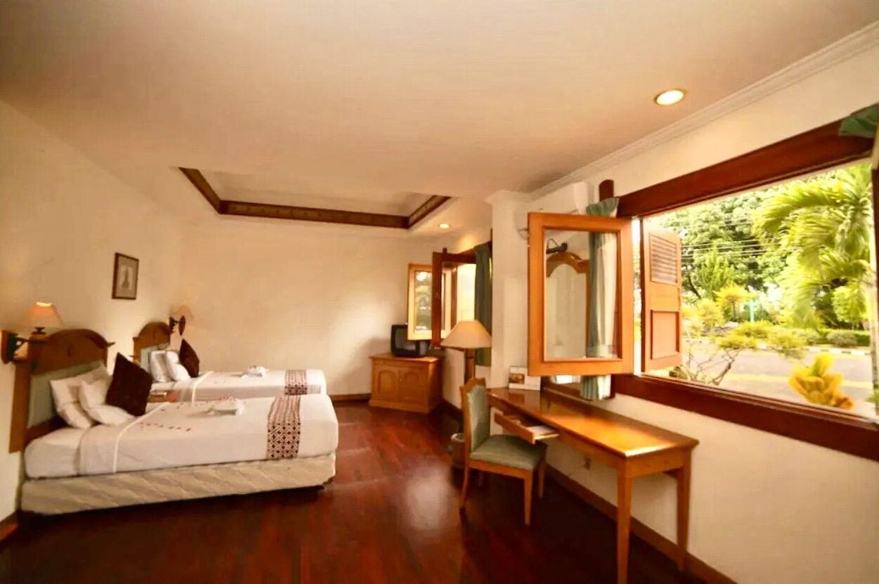 Deluxe Double or Twin Room, 2 Single Beds | Desk, free WiFi, bed sheets