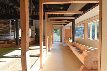 Interior. Glamping meals included Maenomeri Building / Sayo District Hyōgo