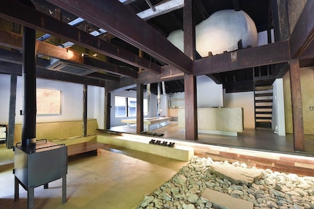Interior. Glamping meals included YOUBI Building / Sayo District Hyōgo