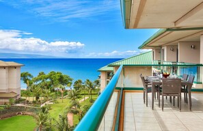Outdoor dining - Maui Resort Rentals: Hokulani 4 Total Bedrooms, Stunning Partial Ocean & Mountain Views + XL Lanai! (Lahaina)
