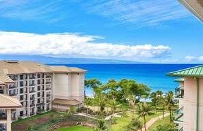 Exterior - Maui Resort Rentals: Hokulani 4 Total Bedrooms, Stunning Partial Ocean & Mountain Views + XL Lanai! (Lahaina)