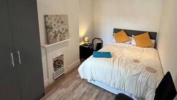 4 bedrooms, WiFi, bed sheets