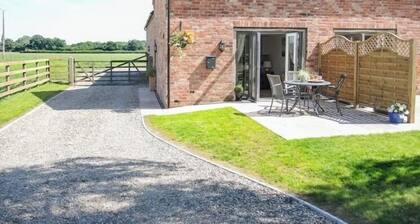 Rural Cottage-Full Kitchen-Pets Ok-Paddock