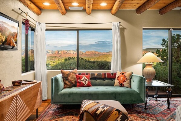 Télévision, cheminée