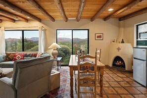 TV, fireplace - Panoramic 1-Bedroom Apt w/ Terrace,  BBQ & Firepit (Sedona)