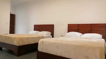 Chambre Double Classique, balcon, vue jardin | Wi-Fi gratuit